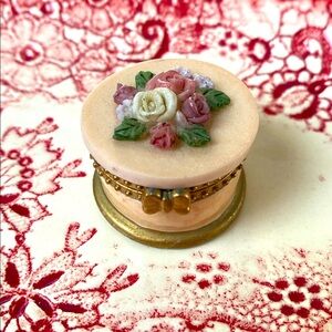 💐Vintage💐Hand Painted Hinged Box